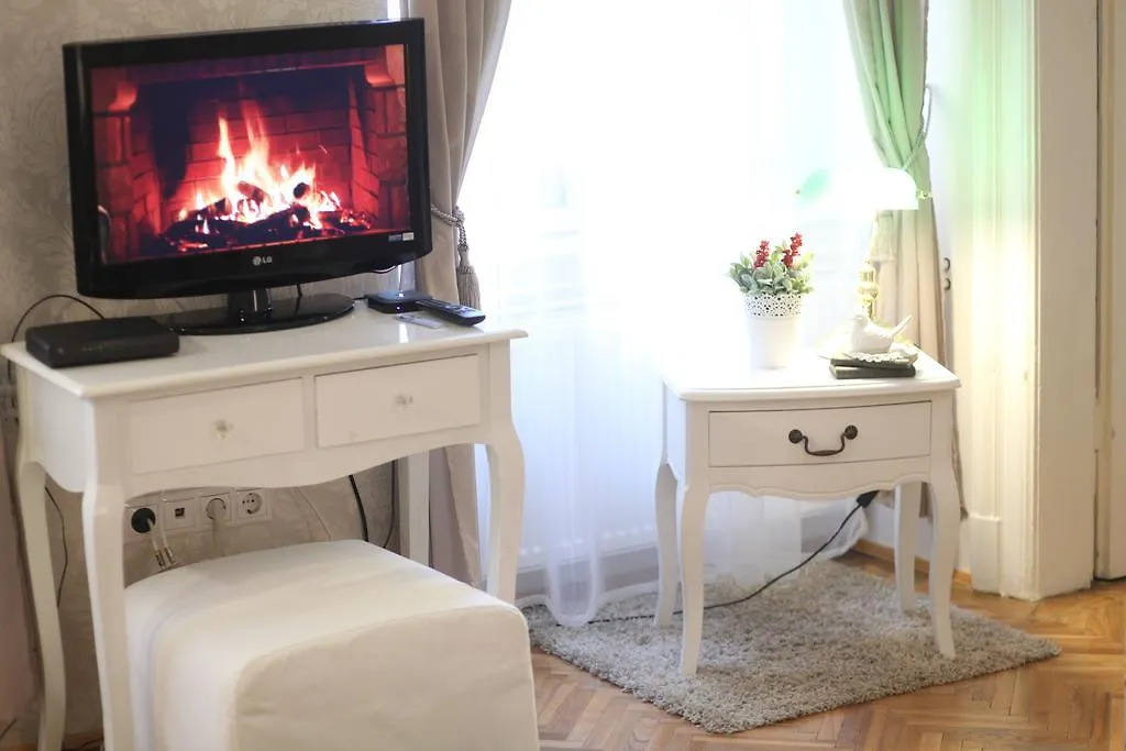 D.Five Vintage Apartment At Basilica Boedapest